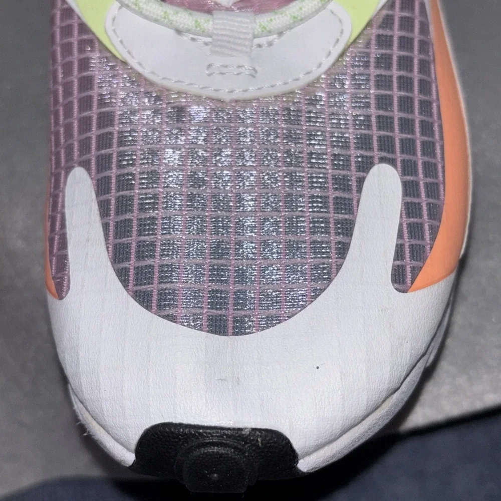 Nike Women's 5.5 Air Max 270 React SE Light Arctic Pink CJ0620-600 New Condition